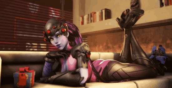 转而在中前 转而在中前