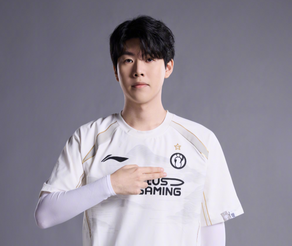 季树立了良 季树立了良